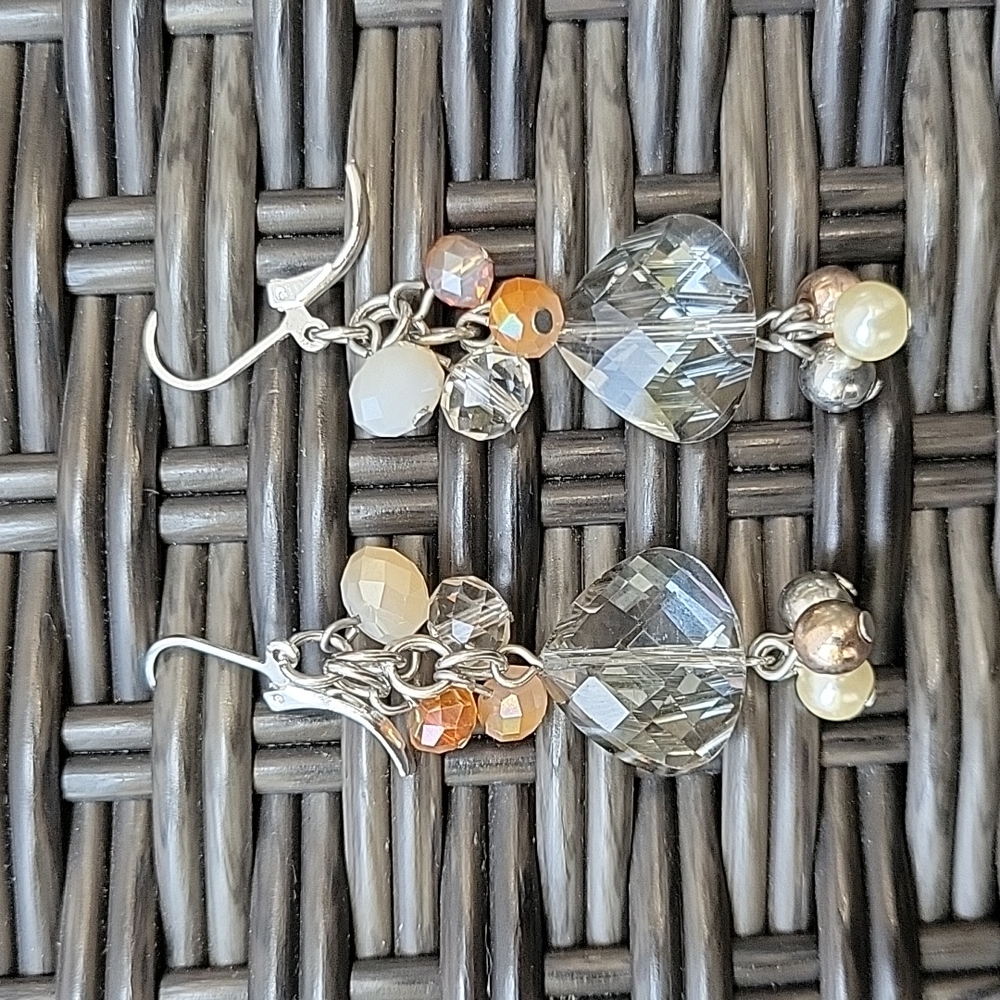 Hanging earrings / silver color